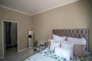 Entire Rental unit Midrand, 5 mins from MOA - 8