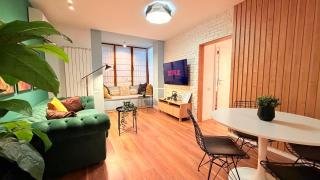 Central Haven - Elegant 2BR by Unirii Square - 2