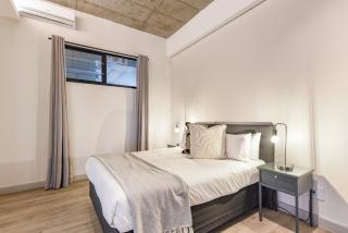 The Lineal 311 - Prime Sandton Stay 1BR Apartment with Pool & Views - 9
