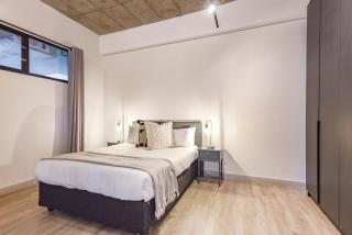 The Lineal 311 - Prime Sandton Stay 1BR Apartment with Pool & Views - 3