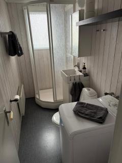 Cozy apartment 100 meters from lake Vättern - 3