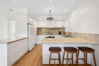 Luxury Lorne - 5