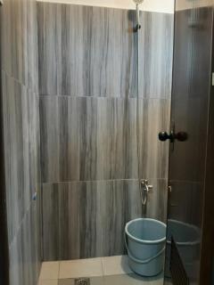 Crezwil Place Room#3 - 5