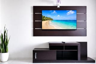 2C - Cozy Studio Apartment with Balcony, Equipetrol - Sirari - 7