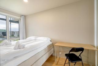 Premium Seafront Apartment with Balcony - 9