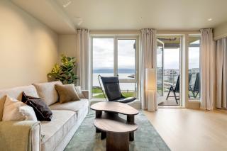 Premium Seafront Apartment with Balcony - 1