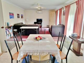 Kates Cottage - 1
