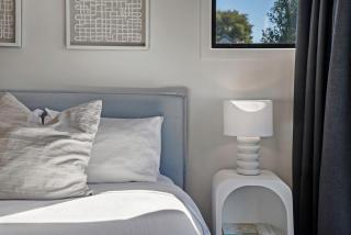 Modern CBD retreat with parking and courtyard - 9