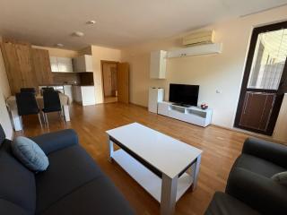 Pravets Lake Panorama Apartments - 3