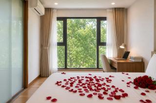 Lakeside Signature Residence - 2