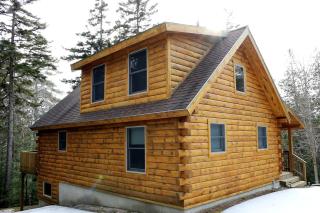 Beautiful Log Cabin Surrounded by Trees by Saltwater Tidal Cove for a Peaceful Getaway in Sullivan, Maine - 2