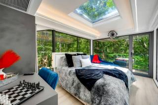 Stunning Glass Pod with Hot Tub and Starry Forest Views in Broken Bow, Oklahoma - 7