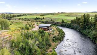Spacious Cabin Retreat with Hot Tub & River Views in Idaho - 2