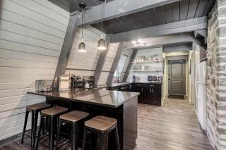 Modern A-Frame Cabin with Hot Tub Near Yellowstone, Island Park, Idaho - 8
