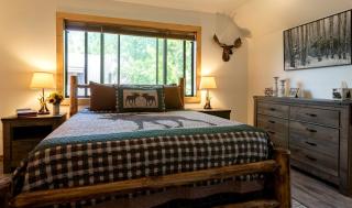 Fresh Summer Cabin with Hot Tub, Firepit & Outdoor BBQ in Island Park, Idaho - 8