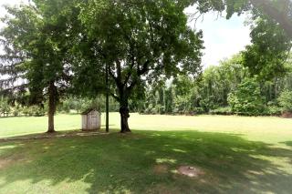 Cozy Farmhouse with Fire Pit & Peaceful Country Views in Hanover, Pennsylvania - 6