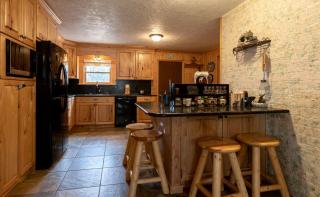 Adventurous Cabin with Hot Tub & Fire Pit for Relaxing in Island Park, Idaho - 6
