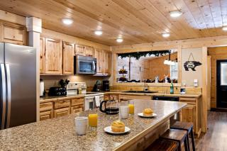 Scenic Island Park Cabin with Hot Tub & Golf Near Henrys Fork, Idaho - 7