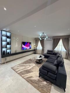 2 bedroom duplex with a private cinema room and a game area - 0
