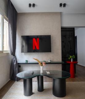 Modern 2 Bedroom Apartment 5 Minutes from Airport - 6