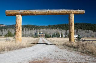 Family Mountain Getaway with Fire Pit & Game Room in Idaho - 7