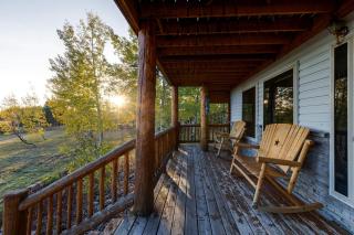 Family Mountain Getaway with Fire Pit & Game Room in Idaho - 5