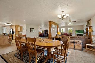 Family Mountain Getaway with Fire Pit & Game Room in Idaho - 4
