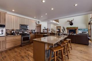 Mountain Getaway with Lake Access & Outdoor Adventures in Idaho - 9