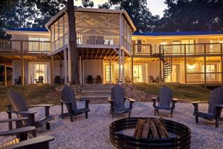 Luxury Lakefront Vacation Home with Private Hot Tub in Murray, Kentucky - 0