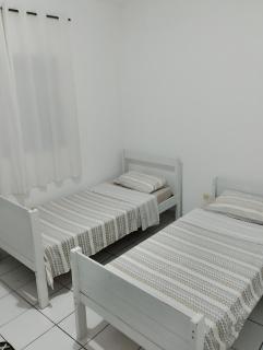 Casa bem localizada - 6