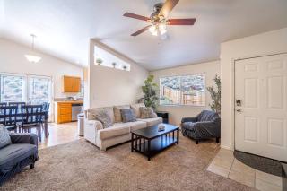 Family-Friendly Reno Home with Large Yard, BBQ & Pet-Friendly Stay - 6