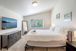 Family-Friendly Reno Home with Large Yard, BBQ & Pet-Friendly Stay - 2