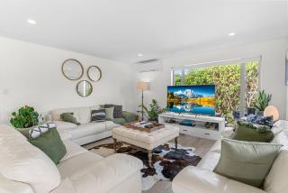 Hillside Haven - 7