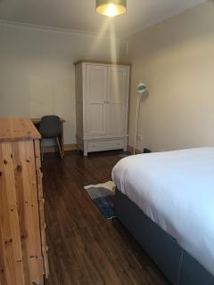 Ideal Guest Home - 2