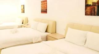 Peach Hill Hotel & Cafe - 4