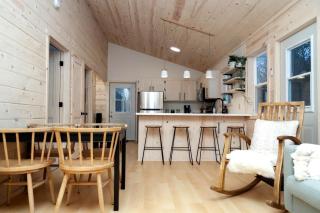 Tranquil Cabin Escape with Private Sauna & canoe Fun in Mission Township, Minnesota - 5