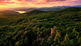 Romantic Treehouse with Forest Trails near White Mountain National Forest, Stoneham, Maine - 6