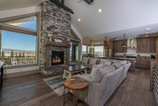 Spacious Mountain Retreat with Fireplace & Outdoor Space in Wyoming - 7