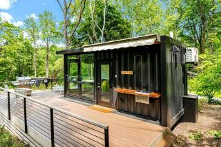 Magical Secluded Tiny House with Hot-tub and Fire Pit in Luray, Virginia - 0