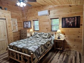 Rustic Cabin with Private Hot Tub & Fire Table in Murray, Kentucky - 9