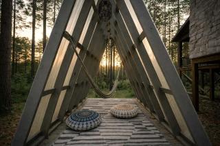 Luxury Forest Cabin with Hot Tub, Fire Pit & Game Room Near Broken Bow Lake, Broken Bow, Oklahoma - 6