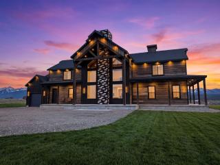 Luxury Retreat with Hot Tub, Red-Light Sauna & Direct Access to Island Park Reservoir, Idaho - 0
