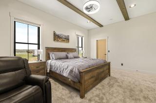 Luxury Retreat with Hot Tub, Red-Light Sauna & Direct Access to Island Park Reservoir, Idaho - 5