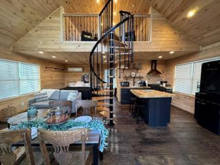 Double Tree Houses Ideal for Groups with Hot-Tubs in Maine - 3