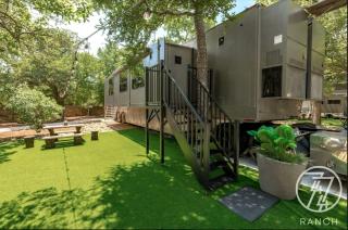 Lush Secluded Villa Oasis near Lake Walter E. Long in Texas - 0
