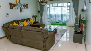 Serene and Homely - 6