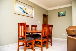 Luxury 2-Bedroom Apartment in Takoradi - 6