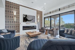 Upscale 7 Bdrm Oasis with Home Theater at Reunion - 6