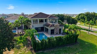 Delightful 6 Bdrm Haven with Theater Room at Reunion - 0