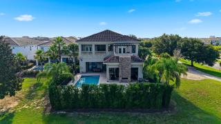 Delightful 6 Bdrm Haven with Theater Room at Reunion - 3